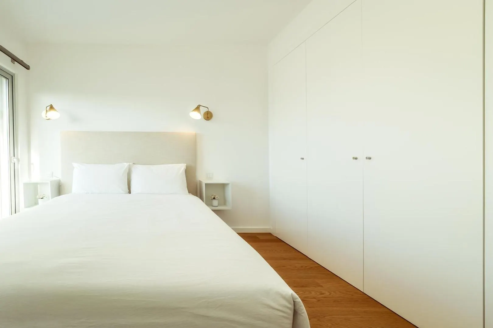 The Green Escape - Albufeira Poolside Retreat