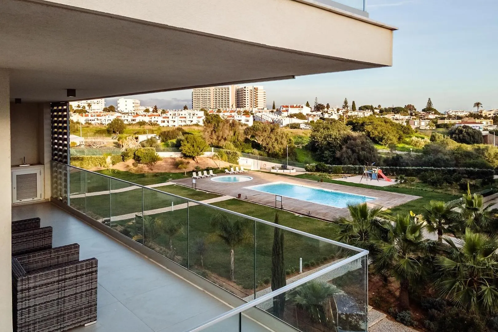 Apartment The Green Escape - Albufeira Poolside Retreat